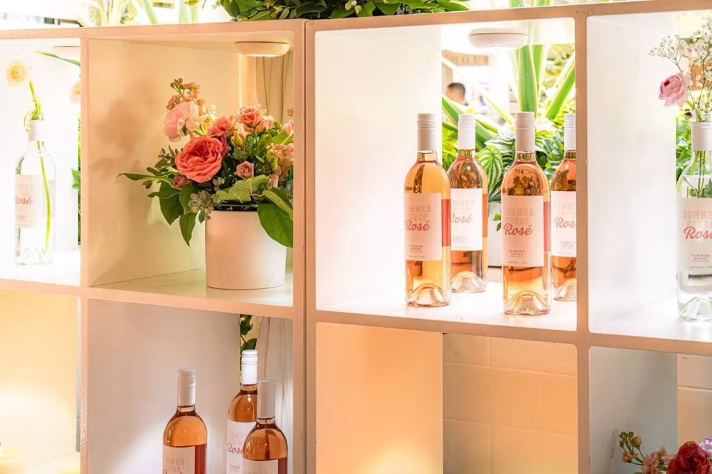 Rose Summer House Disney Springs Large | WDWINFO.COM New Rosé Soirée Brunch Date For Summer House Disney Springs Rose Summer House Disney Springs Large