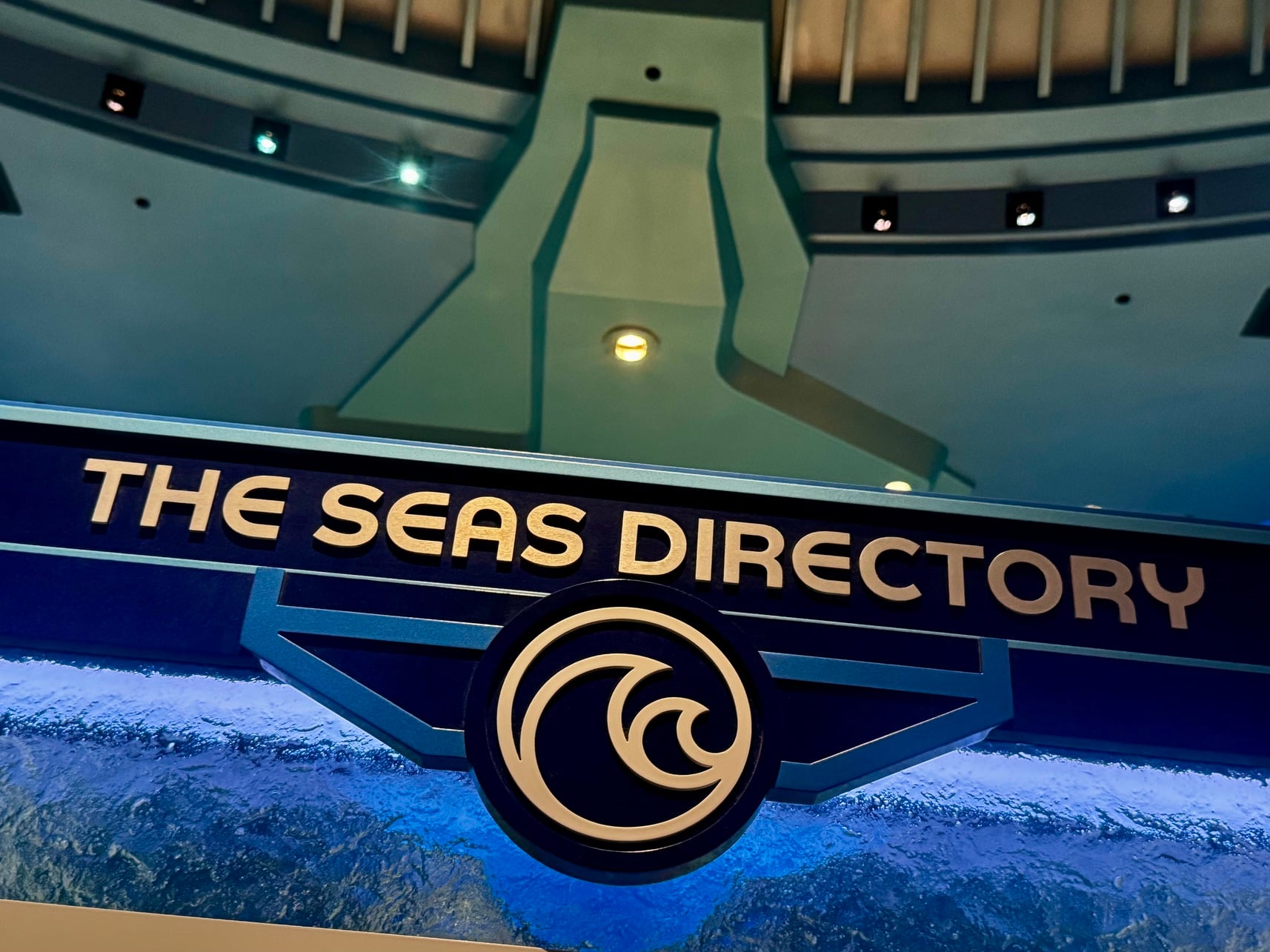 manatee exhibit at the seas_EPCOT_chloe 6 | WDWINFO.COM New Manatee Arrives at EPCOT’s The Seas For Rehabilitation manatee exhibit at the seas_EPCOT_chloe 6