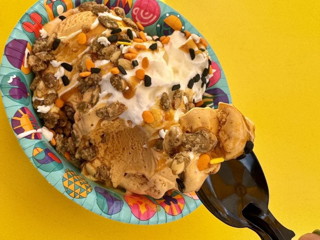 plaza_2026 pumpkin gelato sundae_chloe 10 | WDWINFO.COM This Pumpkin Sundae Might Be Magic Kingdom’s BEST Fall Dessert! plaza_2026 pumpkin gelato sundae_chloe 10