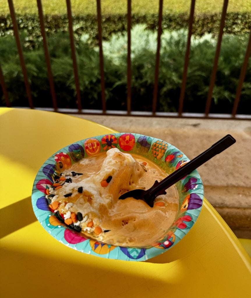 plaza_2026 pumpkin gelato sundae_chloe 12 | WDWINFO.COM This Pumpkin Sundae Might Be Magic Kingdom’s BEST Fall Dessert! plaza_2026 pumpkin gelato sundae_chloe 12