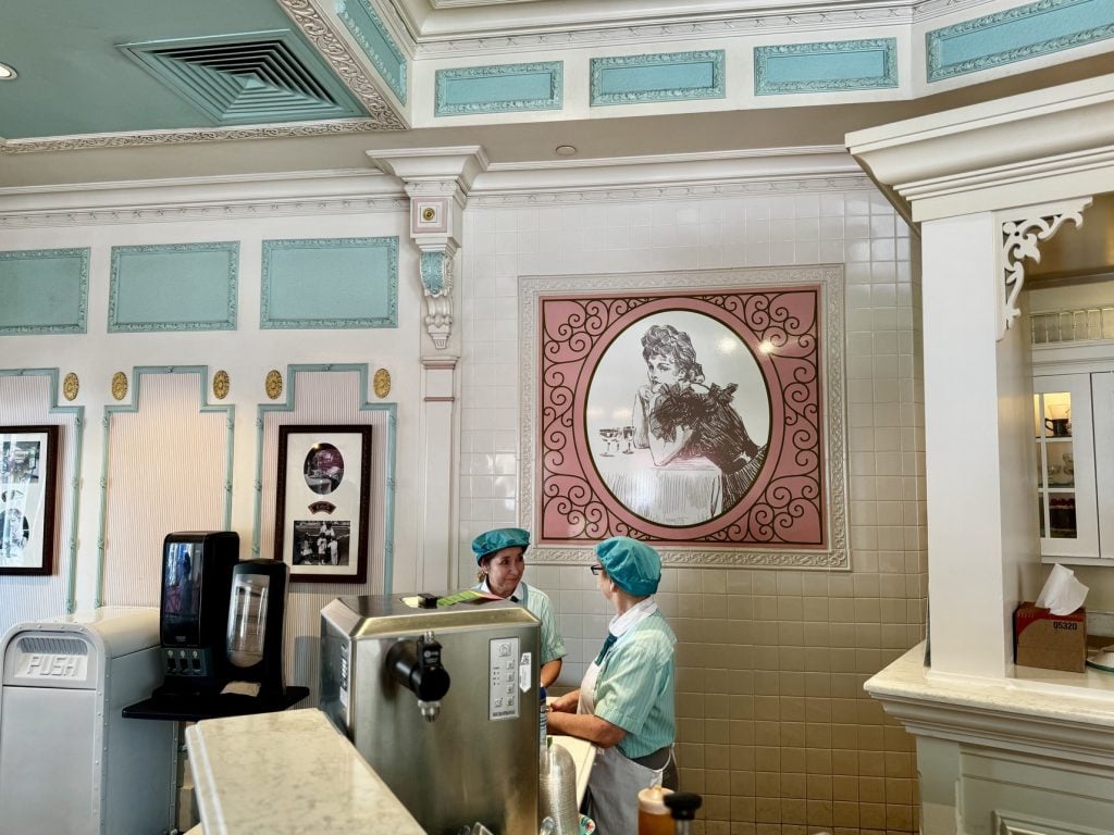 plaza_2026 pumpkin gelato sundae_chloe 6 | WDWINFO.COM This Pumpkin Sundae Might Be Magic Kingdom’s BEST Fall Dessert! plaza_2026 pumpkin gelato sundae_chloe 6