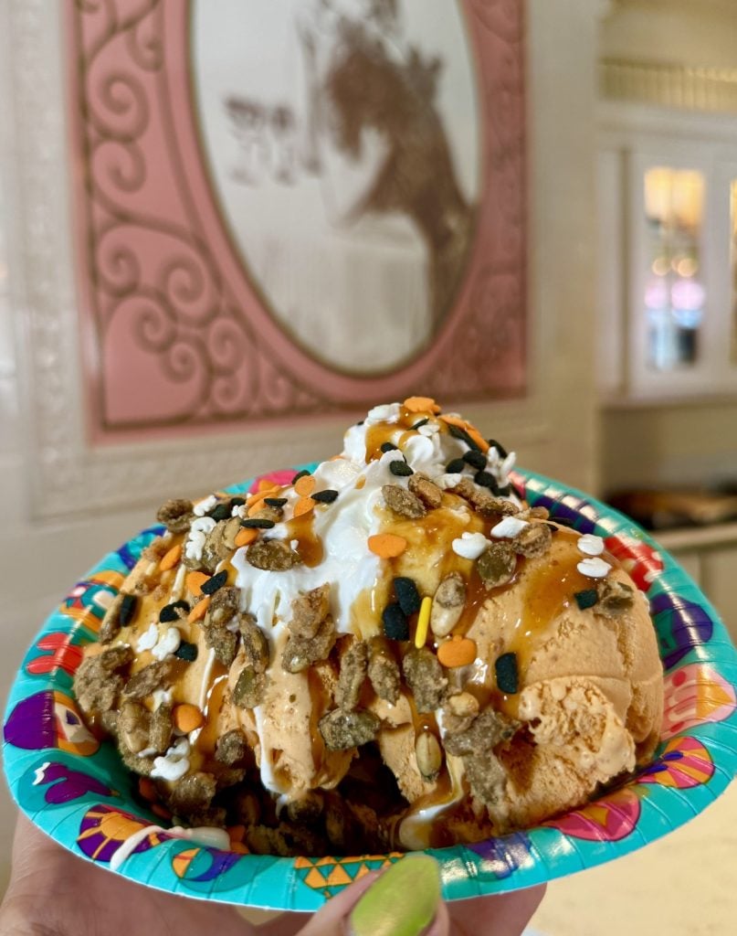 plaza_2026 pumpkin gelato sundae_chloe 9 | WDWINFO.COM This Pumpkin Sundae Might Be Magic Kingdom’s BEST Fall Dessert! plaza_2026 pumpkin gelato sundae_chloe 9